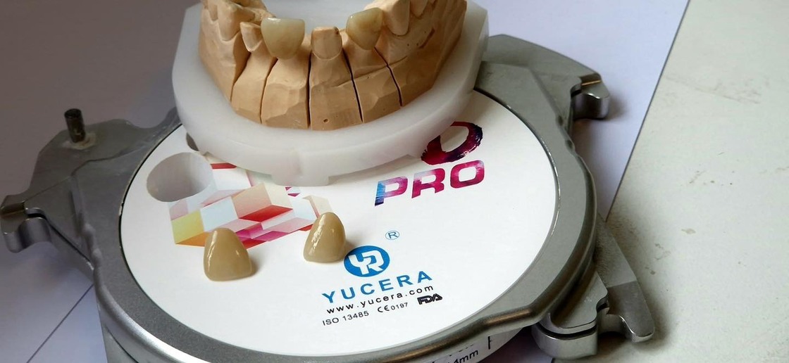Yucera Zirconia Dental 4D Pro  Zirconia Block Disc Crown and Bridge CADCAM for Dental Lab