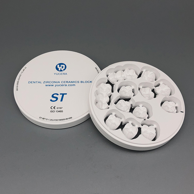 Yucera Zirconia Blocks , ST Sintering Zirconia Blocks CE Approved Dental Zirconia Crucible