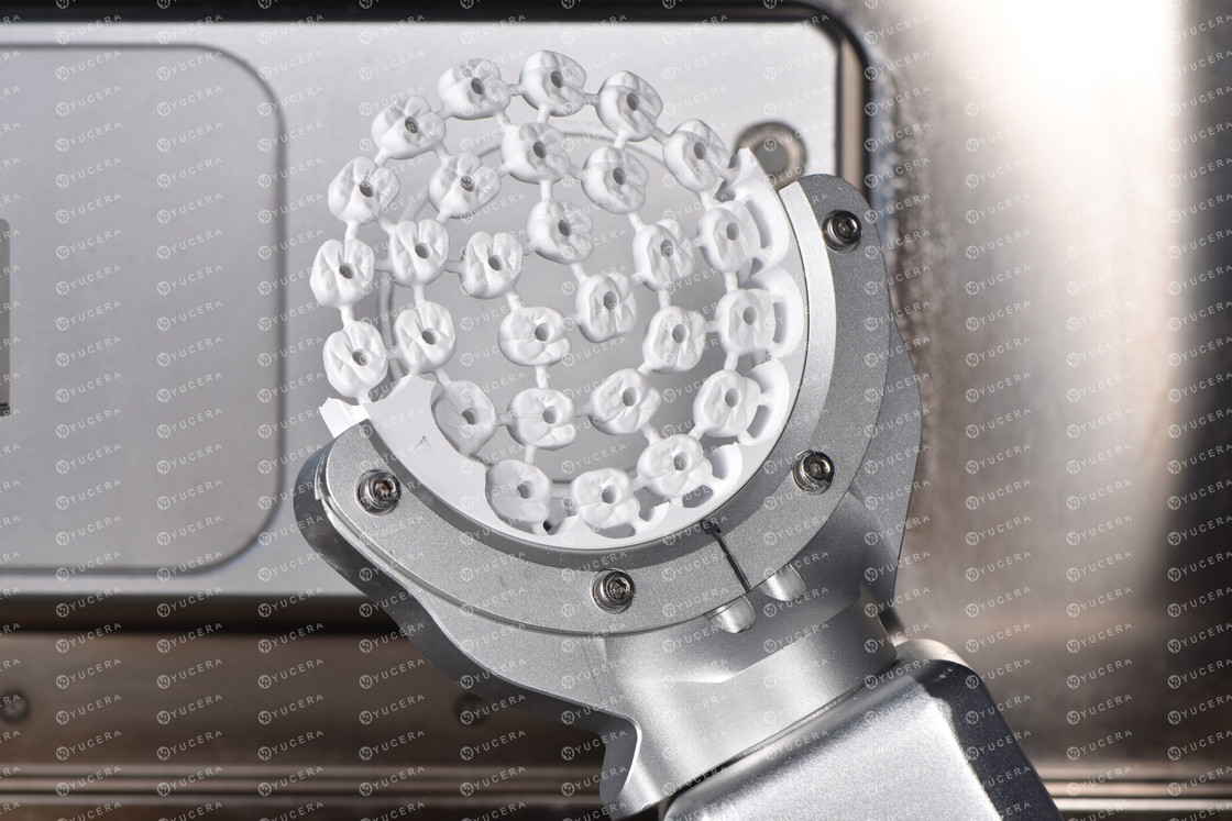 Best Selling YUCERA YRC-5X 5-Axis CADCAM Dental Milling Machine Zirconia Dental Lab Equipment