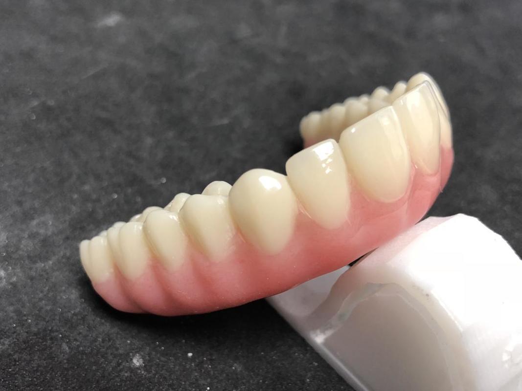 Bloques de PMMA Dental Yucera 98*22mm  CADCAM Multicapa PMMA Disco Rosa