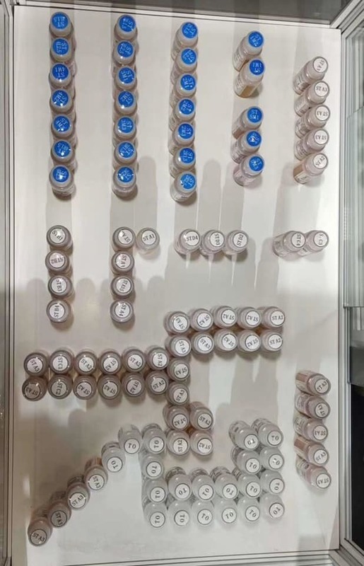 Soluciones Yucera Kit de tinción de cerámica de 18 colores para zirconia Natural Glow para creaciones de laboratorio dental