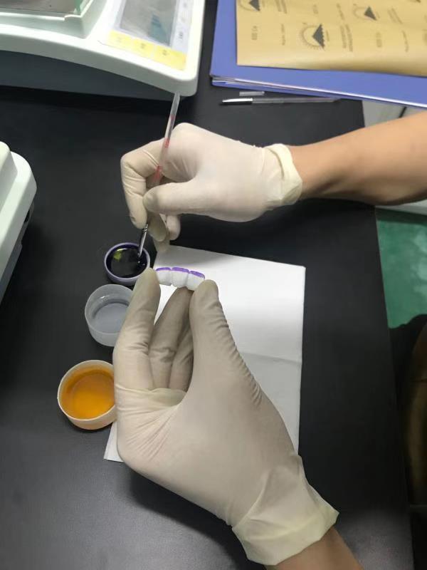 Yucera Dental Lab 18-Color Smile Solutions Cerámica de Zirconio para el Teñido con Brillo Natural para Creaciones de Laboratorio Dental